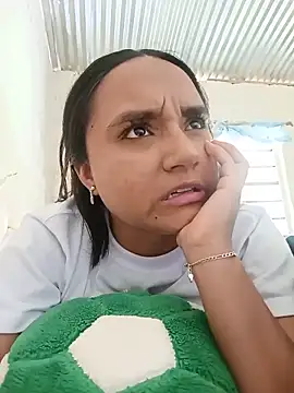 Valentina Narvaez online show from 15, 6, 2026
