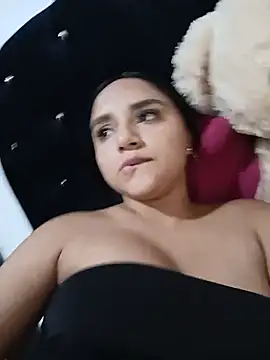 Valentina Narvaez online show from 6, 7, 2026