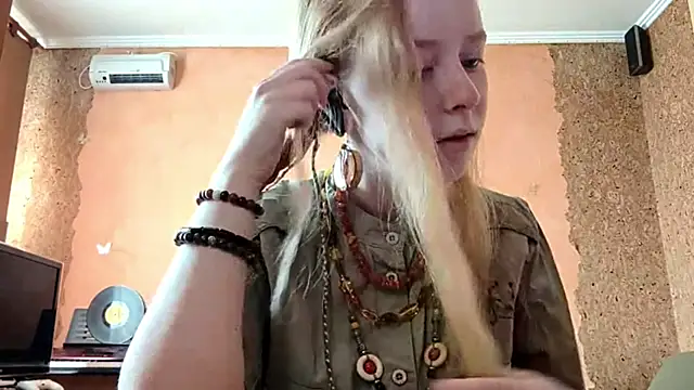 KateVibe 01 online show from 14, 4, 2026