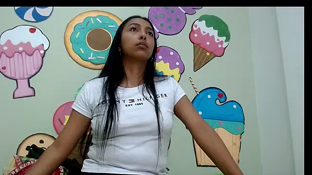 Snapshot of pamelaskiny20 chatting on 9, 4, 2026 pamelaskiny20 online show from 9, 4, 2026