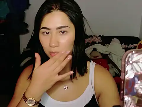 EvelynLeen  online show from 17, 7, 2026