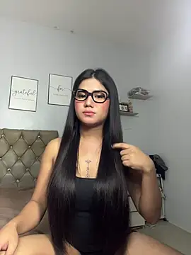 JassmineLove online show from 6, 4, 2026