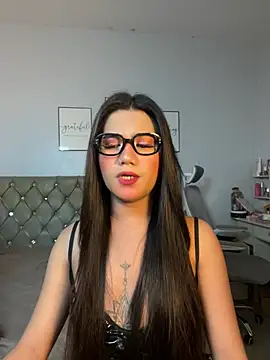 JassmineLove online show from 6, 7, 2026