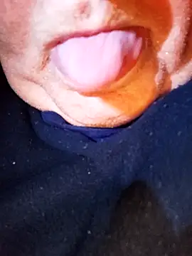 Snapshot of lickboy40 chatting on 13, 5, 2026 lickboy40 online show from 13, 5, 2026