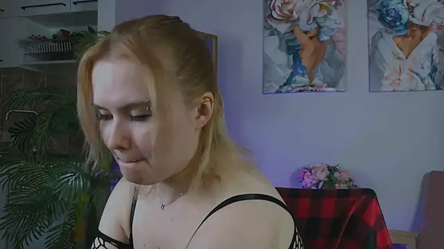 FionaxRider  online show from 6, 4, 2026