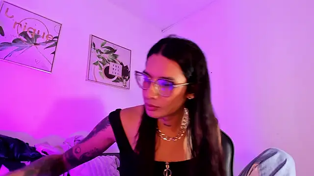 Maddie Ray online show from 6, 6, 2026