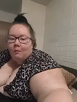 hisalphaqueen27 online show from 8, 7, 2026
