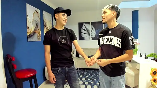 Snapshot of Theguys-passion chatting on 8, 4, 2026 Theguys-passion online show from 8, 4, 2026