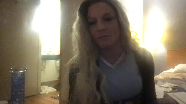 GypsiiCornel online show from 12, 4, 2026