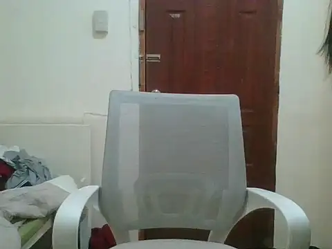 Snapshot of luna_veille chatting on 16, 5, 2026 luna veille online show from 16, 5, 2026