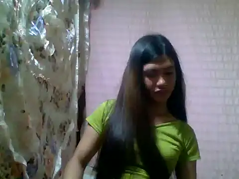 Snapshot of luna_veille chatting on 27, 5, 2026 luna veille online show from 27, 5, 2026