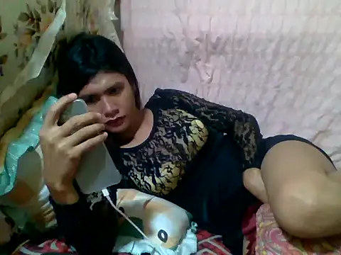 Snapshot of luna_veille chatting on 28, 5, 2026 luna veille online show from 28, 5, 2026