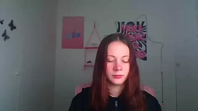 DarkSakuraa online show from 12, 4, 2026