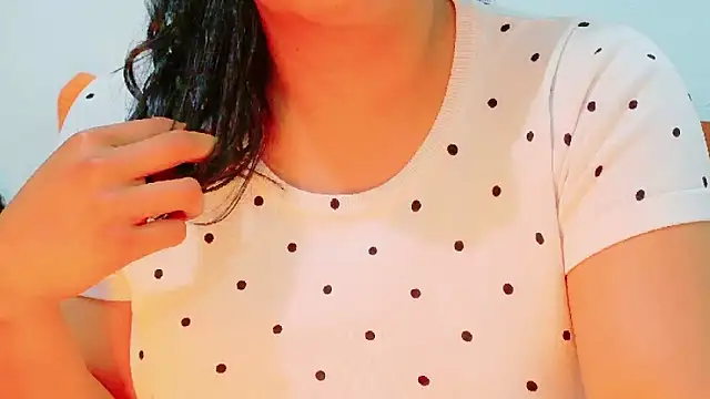 MojaditPussy online show from 3, 5, 2026