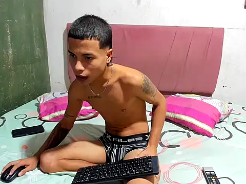 Junior bebe online show from 27, 4, 2026