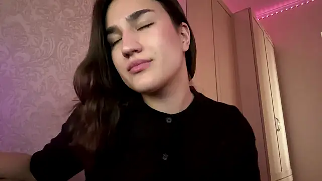 Mary Nitherson online show from 13, 4, 2026