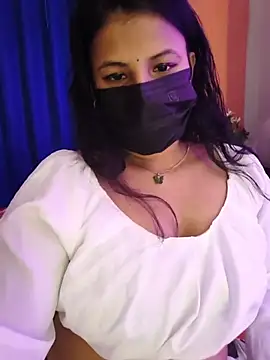 Snapshot of Hot_Alicee chatting on 4, 7, 2026 Hot Alicee online show from 4, 7, 2026