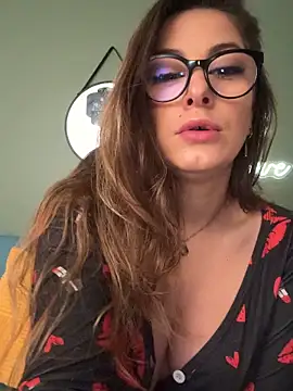 Snapshot of Miarose_gabani chatting on 16, 5, 2026 Miarose gabani online show from 16, 5, 2026