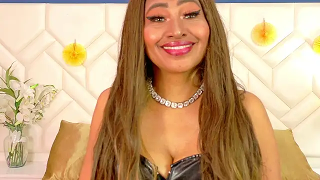 Kiara Parker  online show from 10, 6, 2026