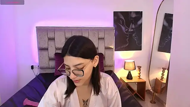 candy tina online show from 17, 4, 2026