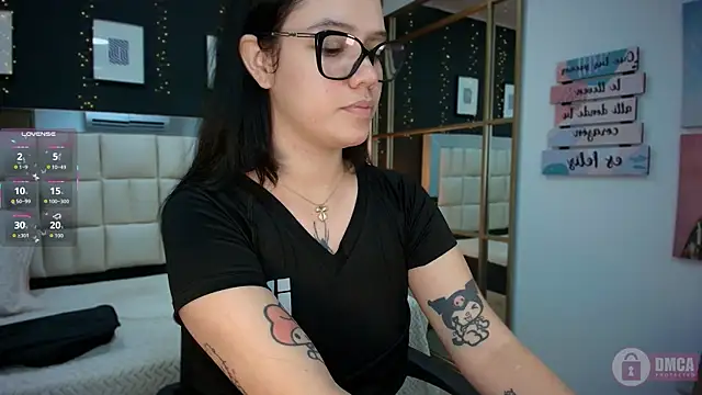 Snapshot of aria_bloomer chatting on 15, 5, 2026 aria bloomer online show from 15, 5, 2026