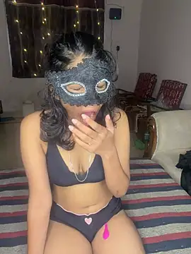 Snapshot of Love_Birds00 chatting on 1, 7, 2026 Love Birds00 online show from 1, 7, 2026