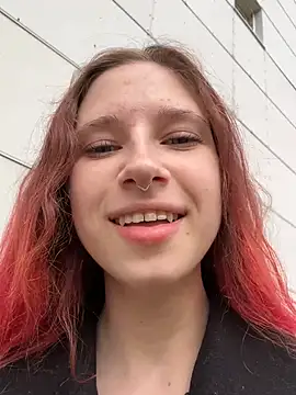 michelle lovique online show from 4, 5, 2026