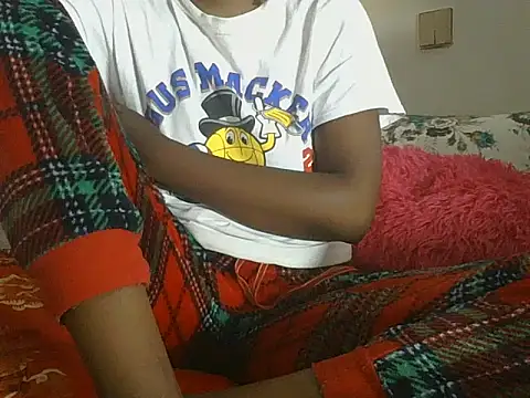 smallmummy02 online show from 9, 4, 2026