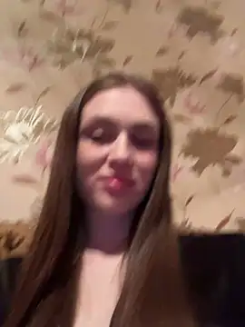 AlinaLove3213 online show from 18, 4, 2026