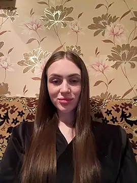 AlinaLove3213 online show from 13, 5, 2026