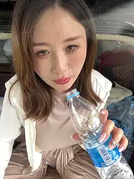 Snapshot of qin205205 chatting on 19, 7, 2026 qin205205 online show from 19, 7, 2026
