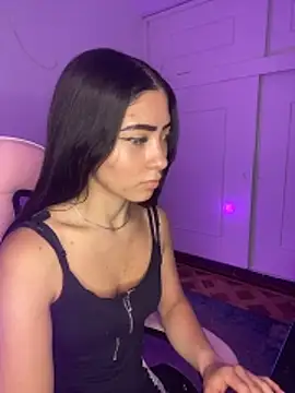 AMBERBUNNY  online show from 17, 4, 2026