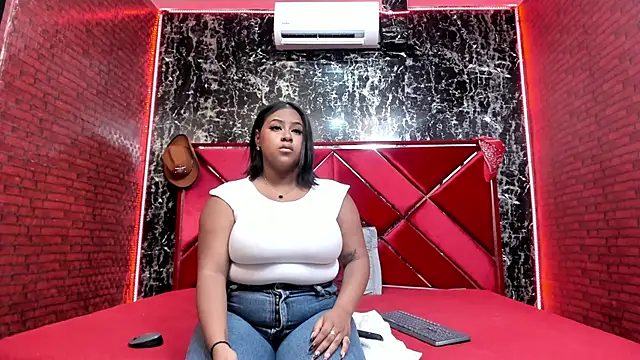 Luu Adams online show from 10, 5, 2026