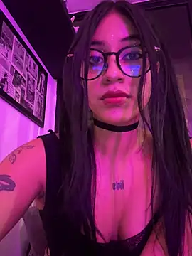 Snapshot of Kattze_ chatting on 27, 5, 2026 Kattze online show from 27, 5, 2026