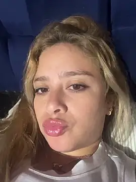 Snapshot of jade06_ chatting on 19, 4, 2026 jade06 online show from 19, 4, 2026