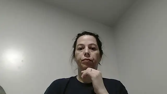 lily1982 online show from 4, 5, 2026