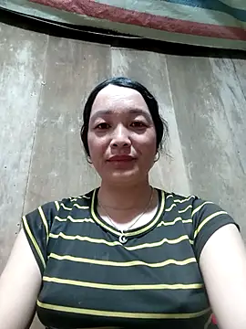Snapshot of vanlucky2 chatting on 22, 4, 2026 vanlucky2 online show from 22, 4, 2026