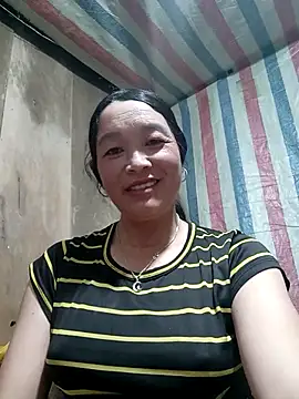 Snapshot of vanlucky2 chatting on 4, 5, 2026 vanlucky2 online show from 4, 5, 2026