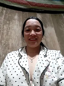 Snapshot of vanlucky2 chatting on 15, 5, 2026 vanlucky2 online show from 15, 5, 2026