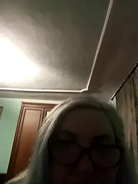 AureliaSky598 online show from 25, 4, 2026