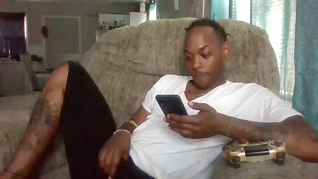 Snapshot of zdaddymm chatting on 23, 5, 2026 zdaddymm online show from 23, 5, 2026