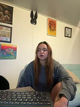 novahexx online show from 13, 4, 2026