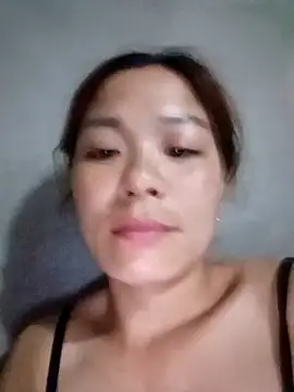 Snapshot of mia0033 chatting on 28, 4, 2026 mia0033 online show from 28, 4, 2026