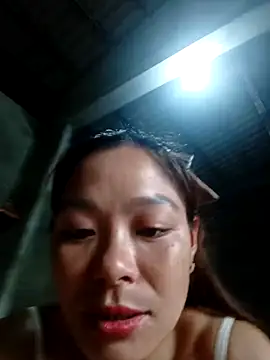 Snapshot of mia0033 chatting on 18, 5, 2026 mia0033 online show from 18, 5, 2026