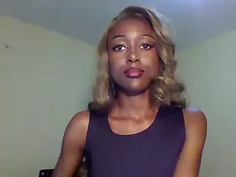 Snapshot of HotSkinnyLady chatting on 10, 7, 2026 HotSkinnyLady online show from 10, 7, 2026