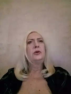 Julia20X online show from 10, 5, 2026