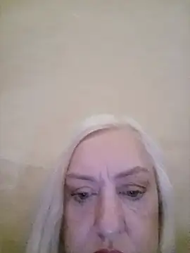 Snapshot of Julia20X chatting on 5, 7, 2026 Julia20X online show from 5, 7, 2026