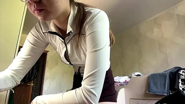 Snapshot of UncaringArtery chatting on 17, 5, 2026 UncaringArtery online show from 17, 5, 2026