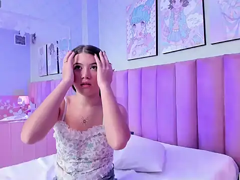Hellencute18  online show from 19, 5, 2026
