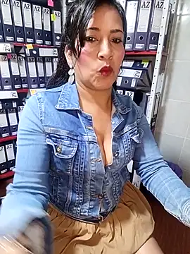 ZOE-WILDER  online show from 12, 6, 2026